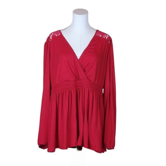 Torrid Red Lace Shoulder Peplum Top Long Sleeve Surplice Blouse Size 2 (2x) - Picture 1 of 7